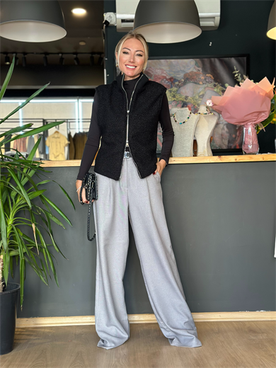 Marka Model Siyah Yelek