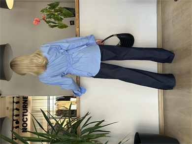 Mavi Arka Korse Detaylı Gömlek Askı0096