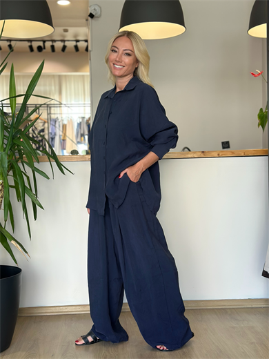 Rahat Bel Lastikli Lacivert Pantolon