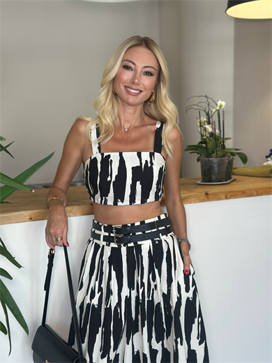 Siyah Beyaz Etek Takım