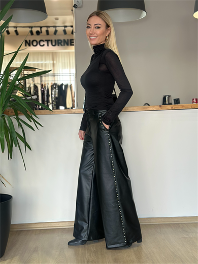 Siyah Geniş Paça Detaylı Deri Pantolon Askı00386