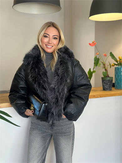 Siyah Kürk Detaylı Mont askı00222