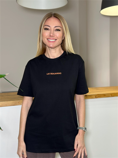 Siyah Marka Model Tşhirt Askı0012