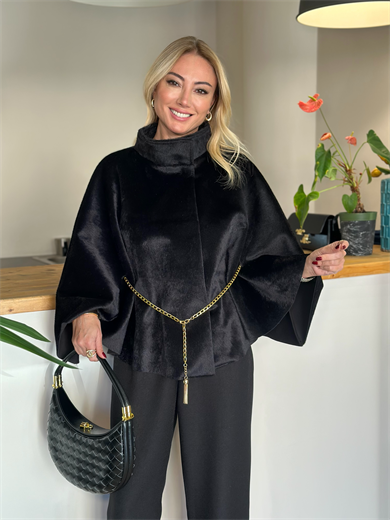 Siyah Pelerin Panço Askı00243