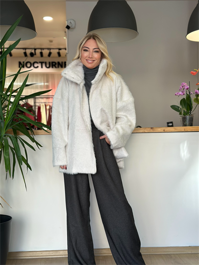 Tay Tüyü Ekru Kaban Askı00263