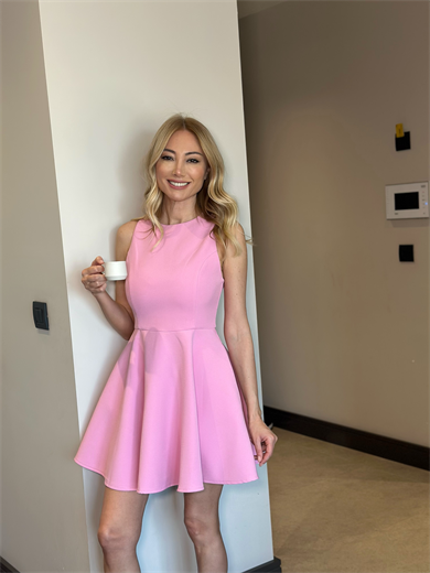 Volanlı Pembe Elbise