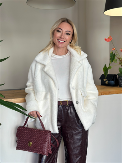 Yumoş Beyaz Kaban Askı00240