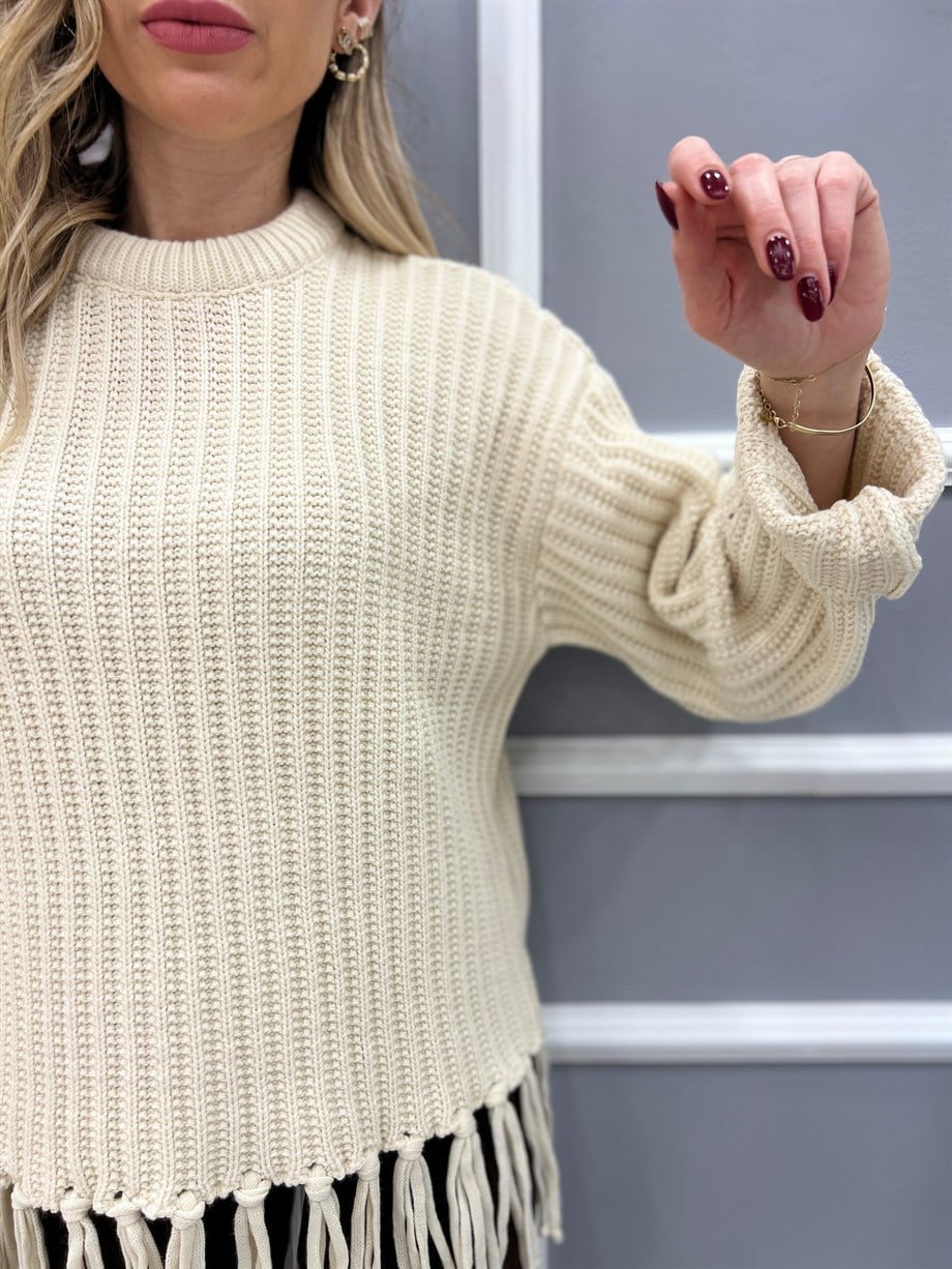  Püskül Detaylı Örme Triko Krem