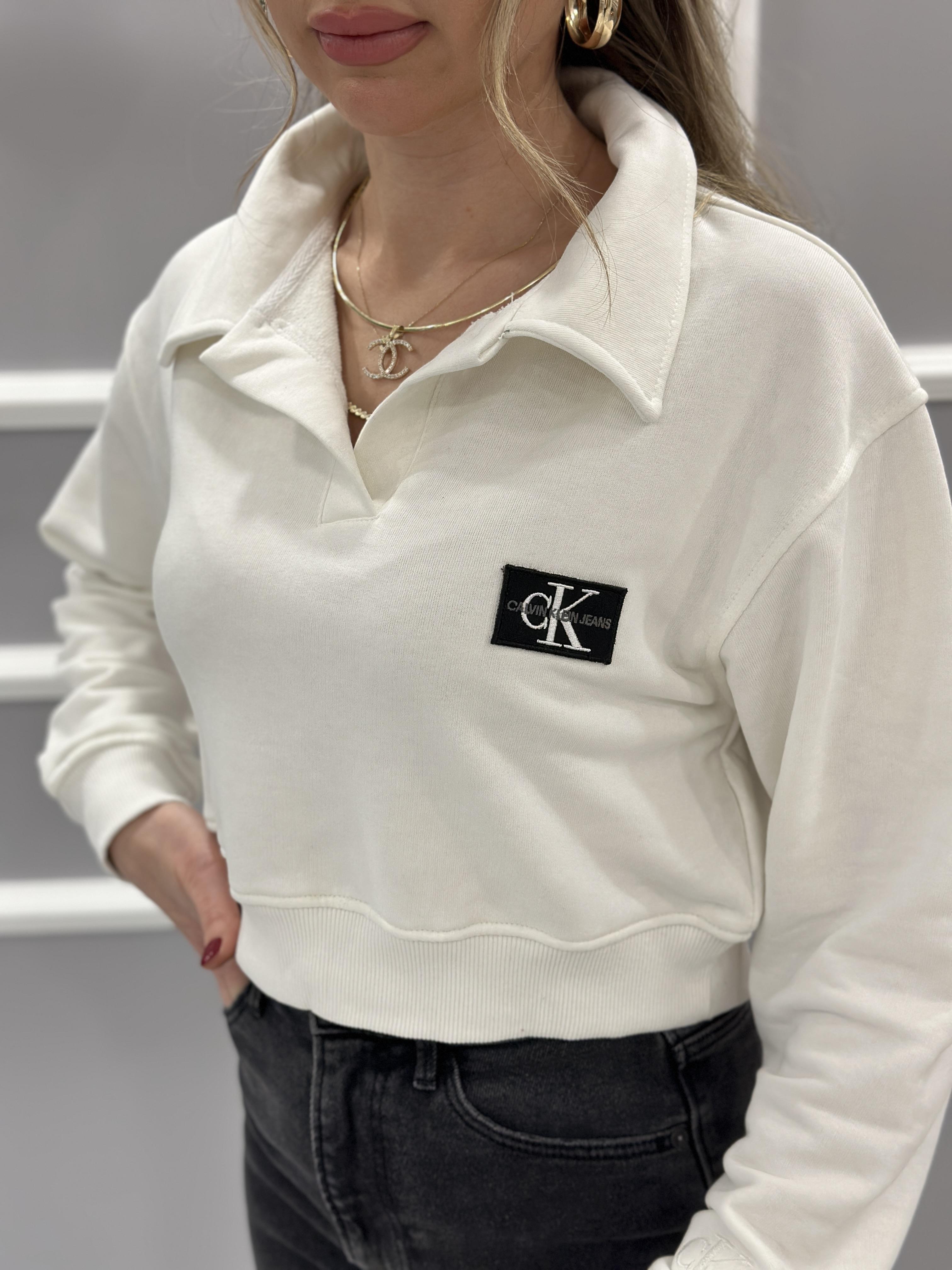 Cn Crop Yakalı Yazı Detaylı Sweat Boyu Kemerde Ekru