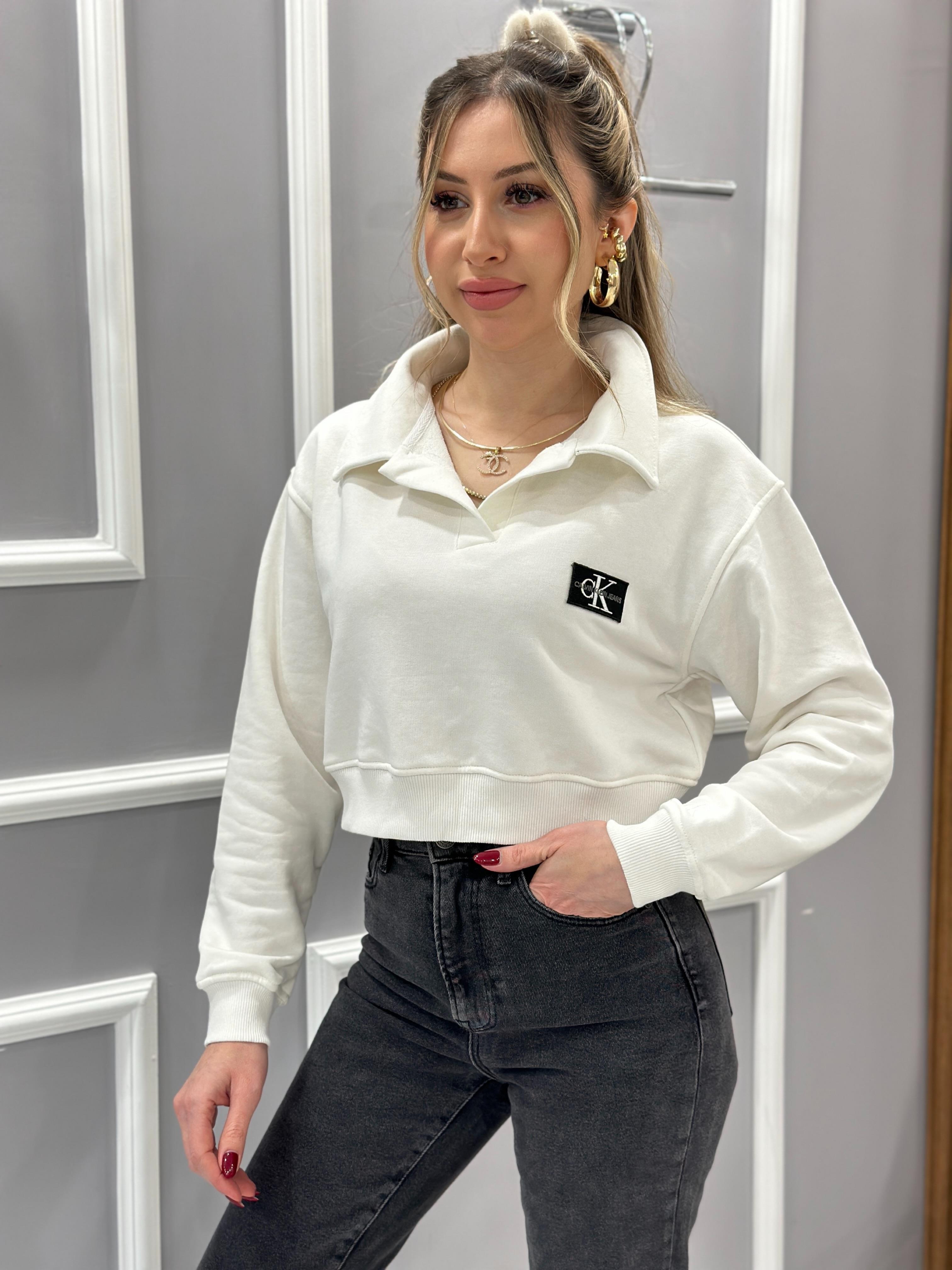 Cn Crop Yakalı Yazı Detaylı Sweat Boyu Kemerde Ekru