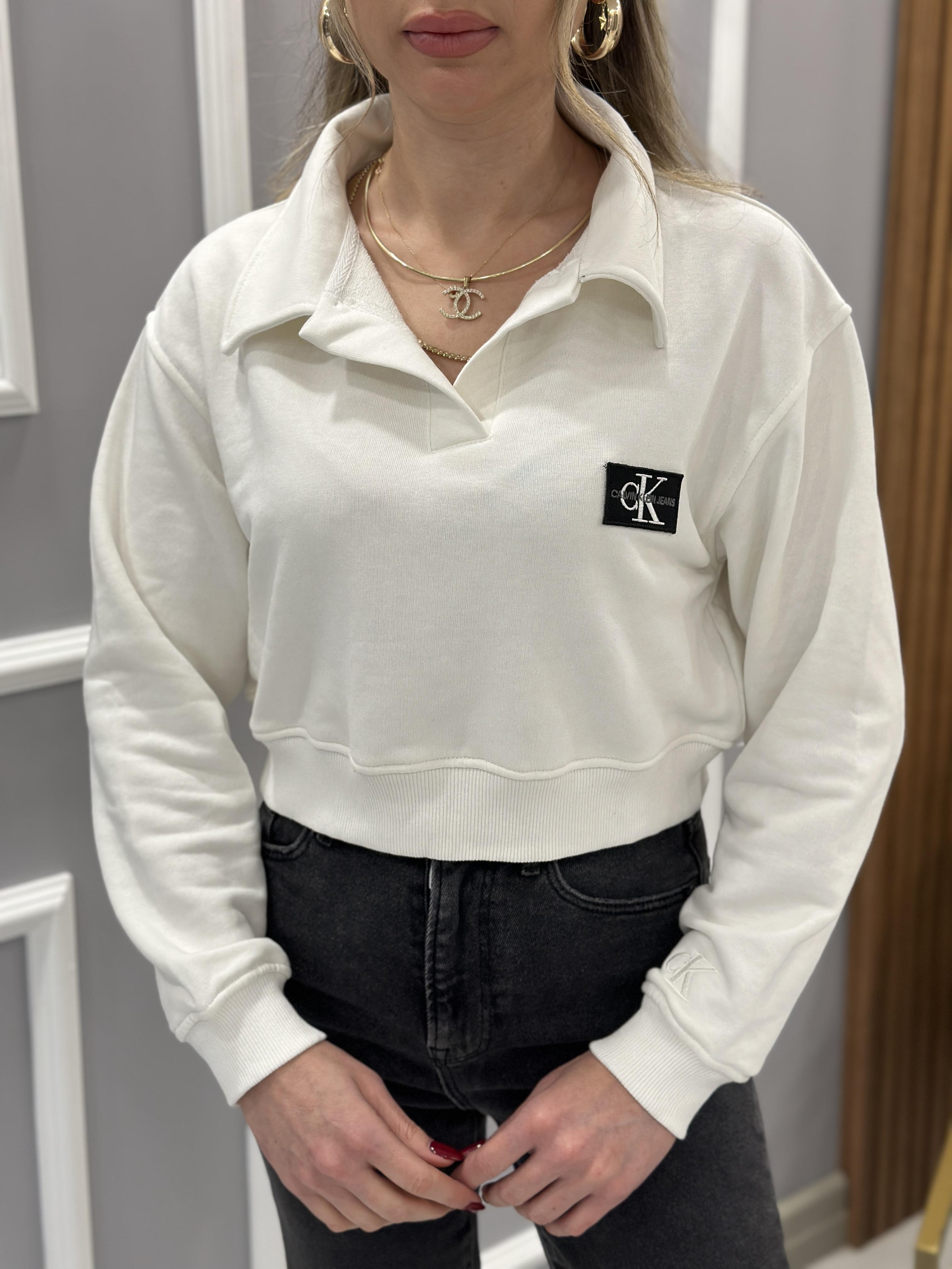 Cn Crop Yakalı Yazı Detaylı Sweat Boyu Kemerde Ekru