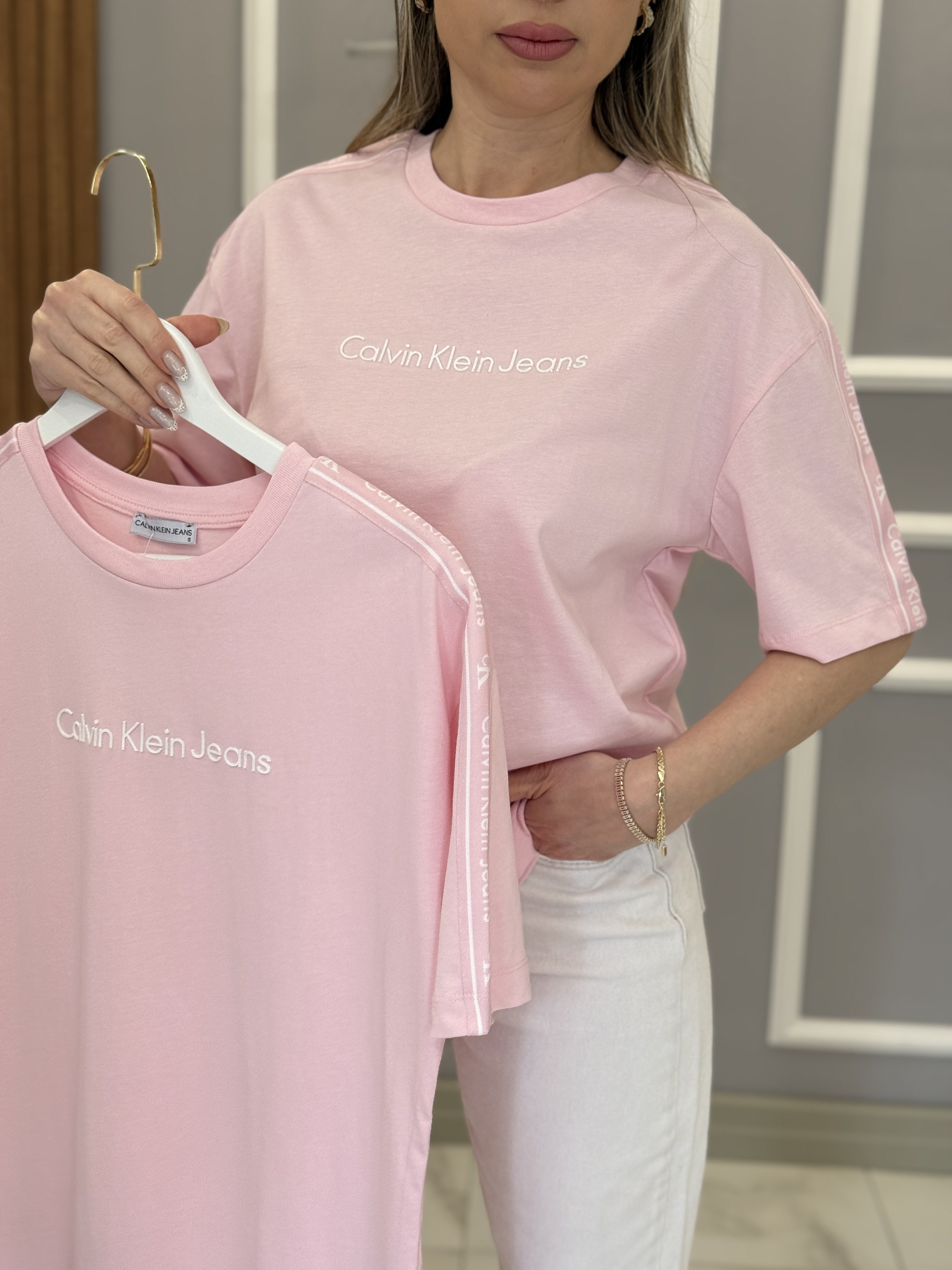 Cn Kol Detaylı Premium Pembe Tişört 