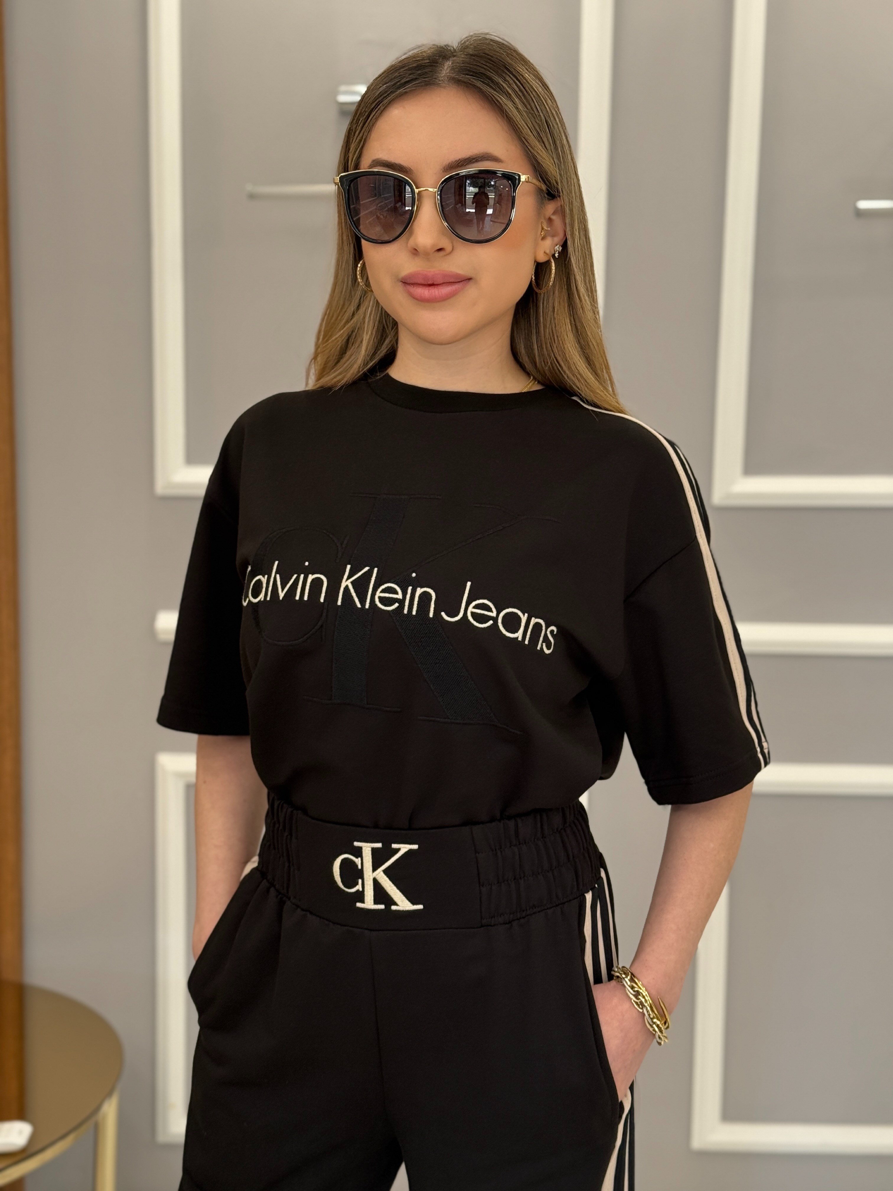 Cn Premium Bel Detaylı Nakış Yazılı Siyah Takım 
