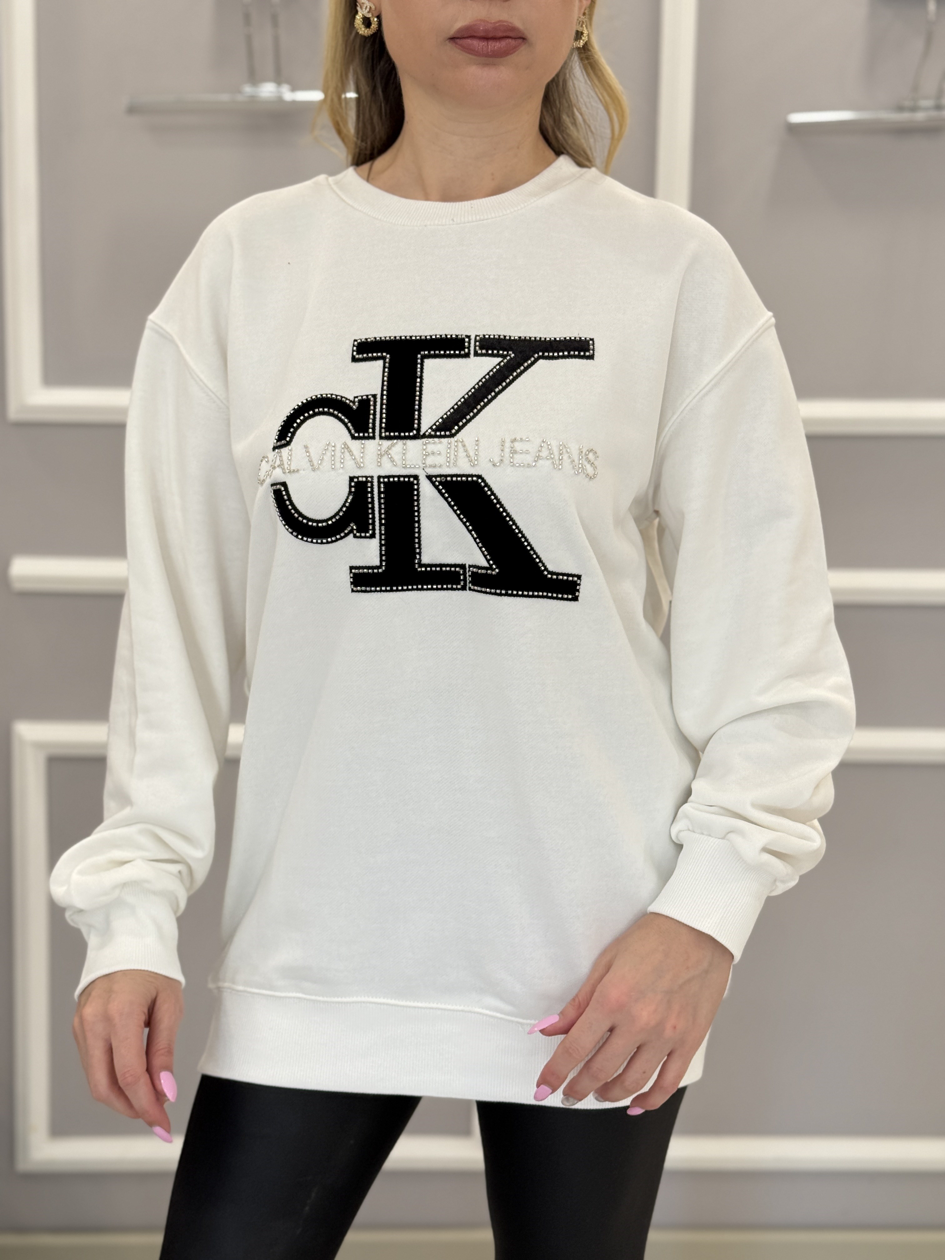 CN Premium Kadife Yazı Detaylı Sweatshirt Beyaz Boyu 72cm 