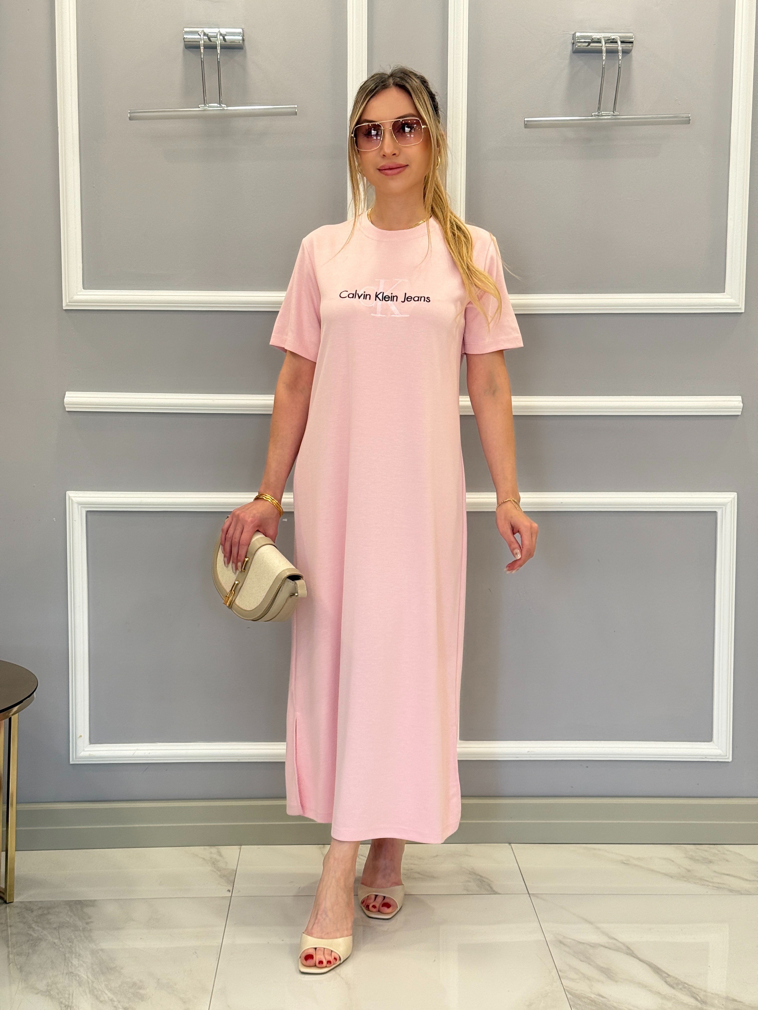 CN Premium Modal Kumaş Nakış Yazılı İki Yırtmaçlı Boyu 120 cm Pembe Elbise 