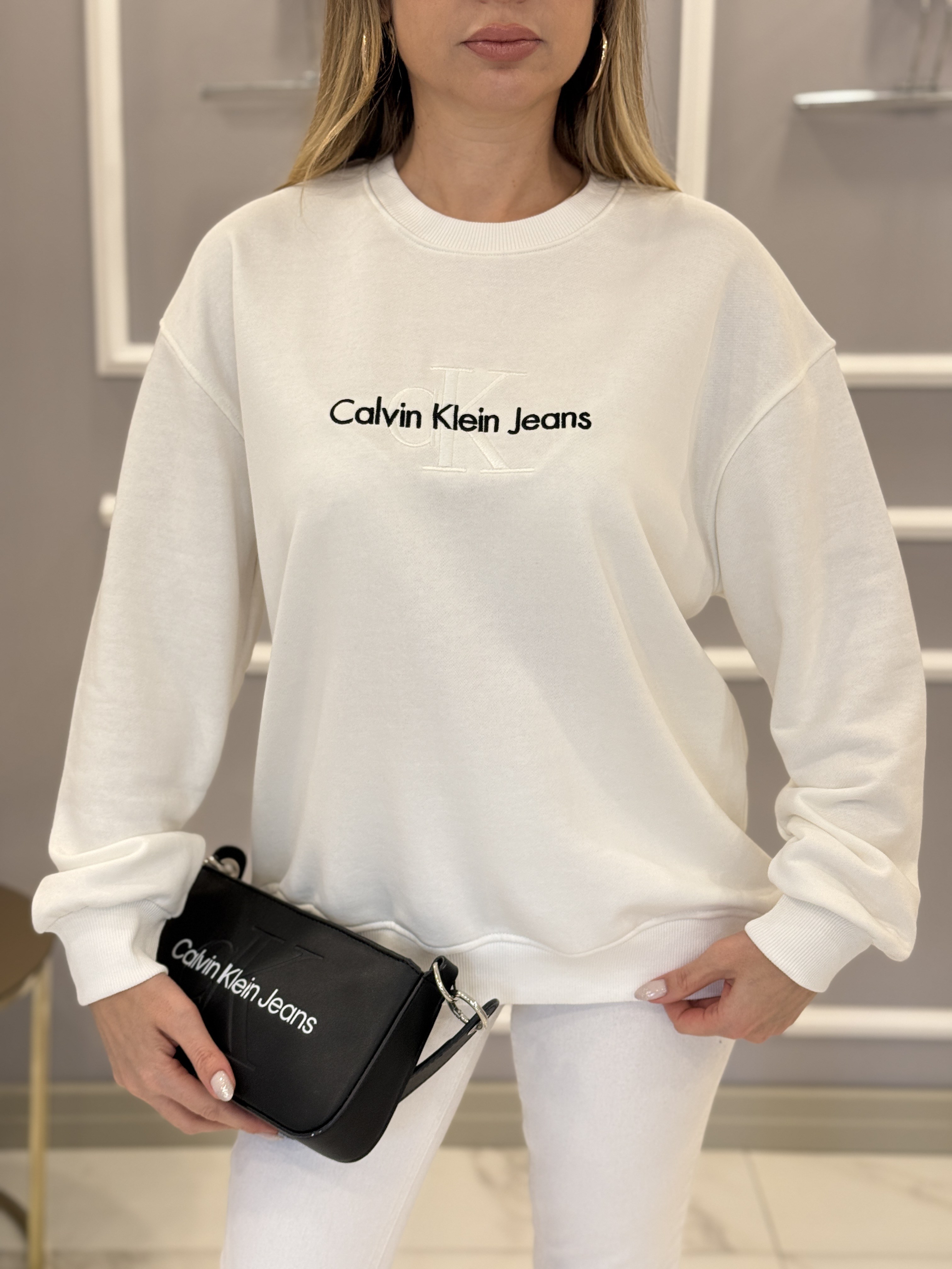 CN Premium Nakış Yazı Detaylı Sweatshirt Beyaz 