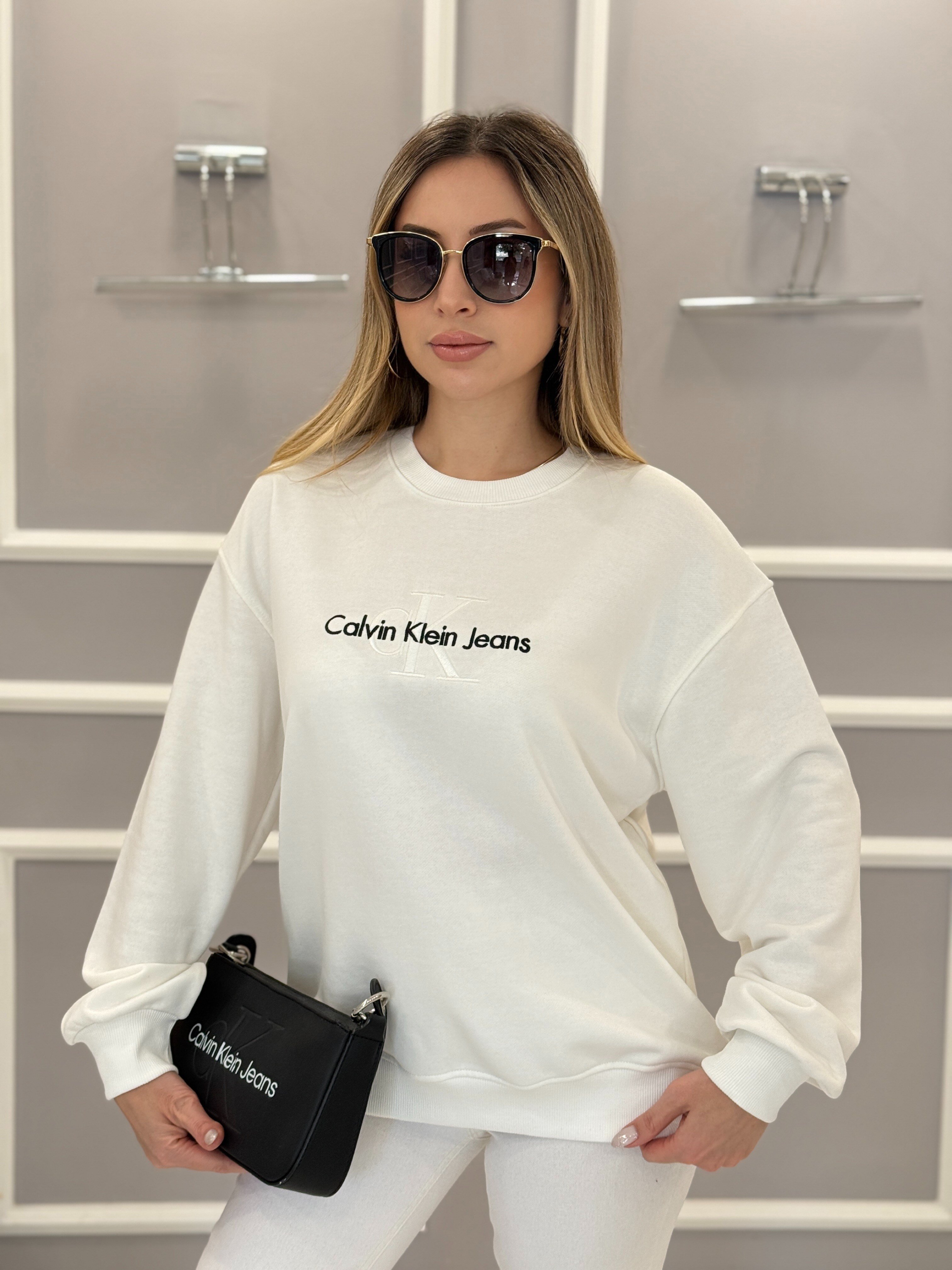 CN Premium Nakış Yazı Detaylı Sweatshirt Beyaz 