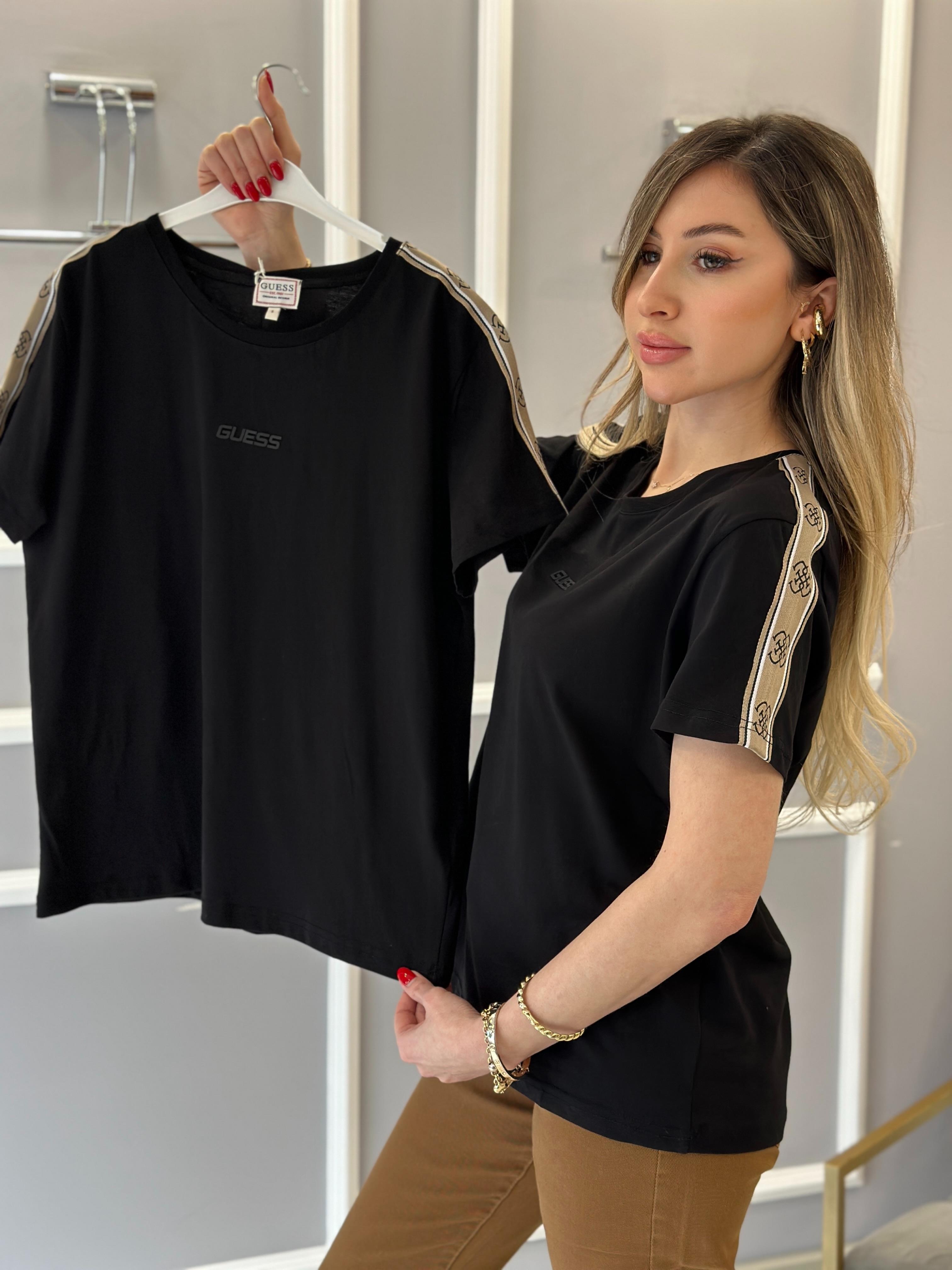 Gu T-shirt Kol Detaylı Siyah