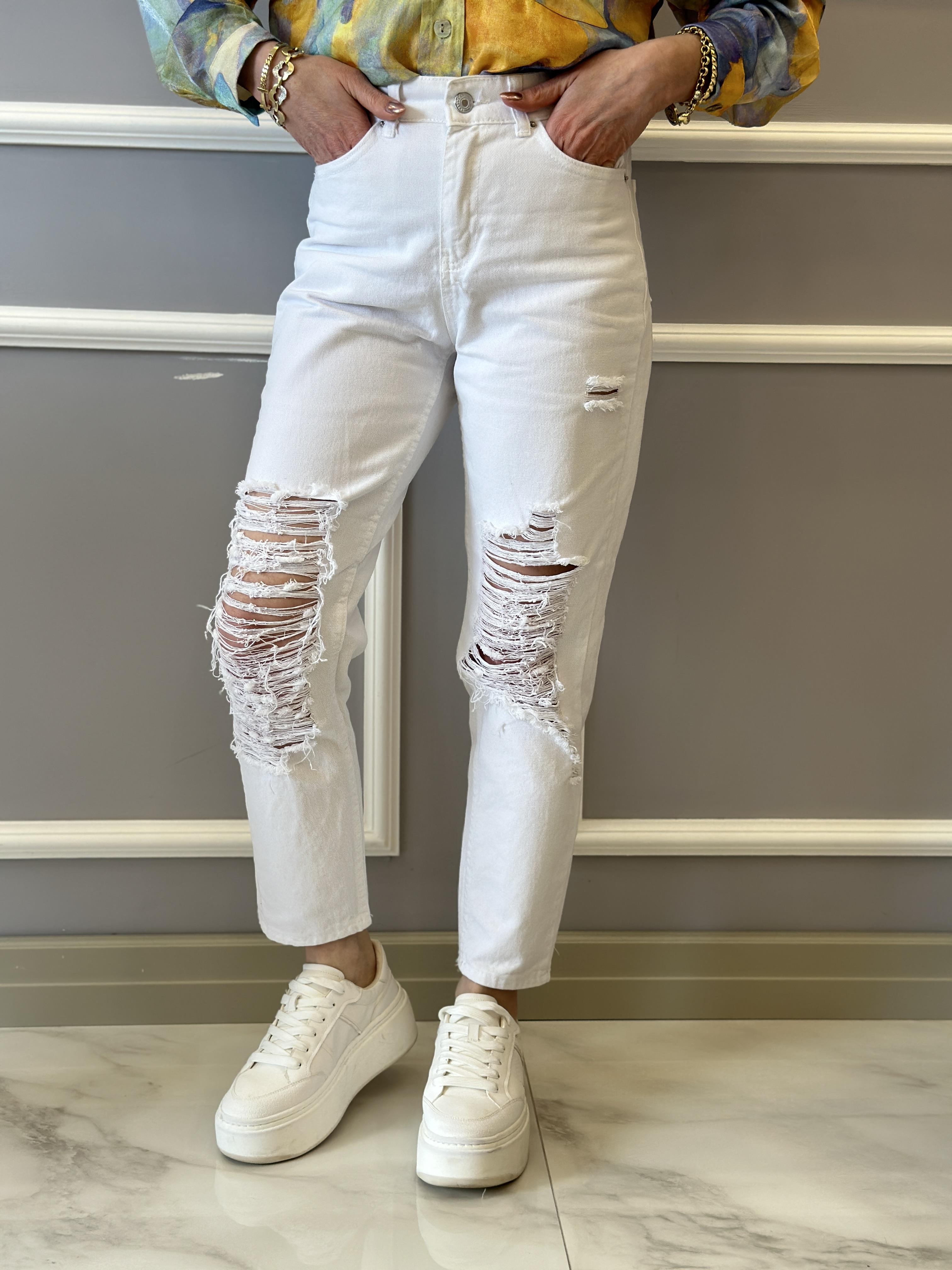 Jeans Mom Yırtık Detaylı Beyaz