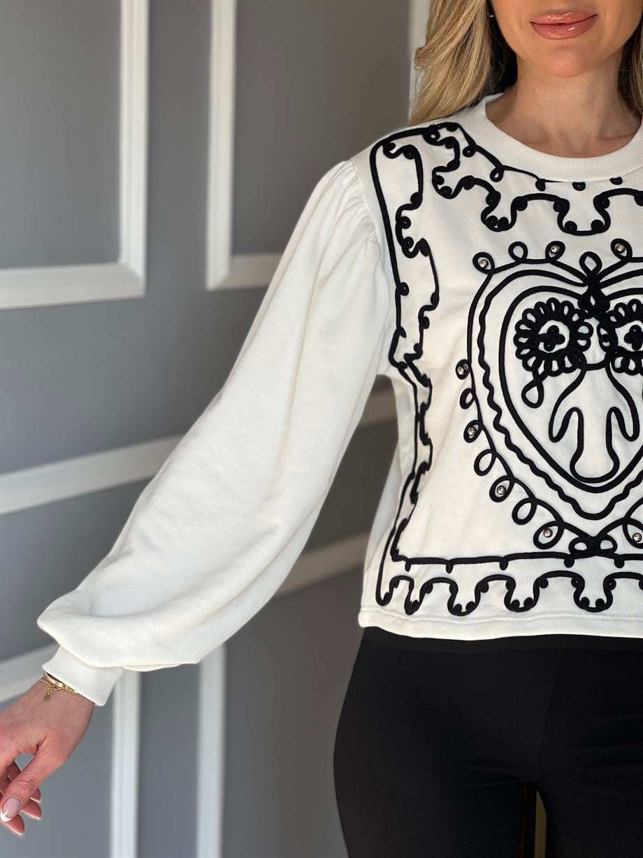 Nakış Detaylı Sweatshirt Beyaz