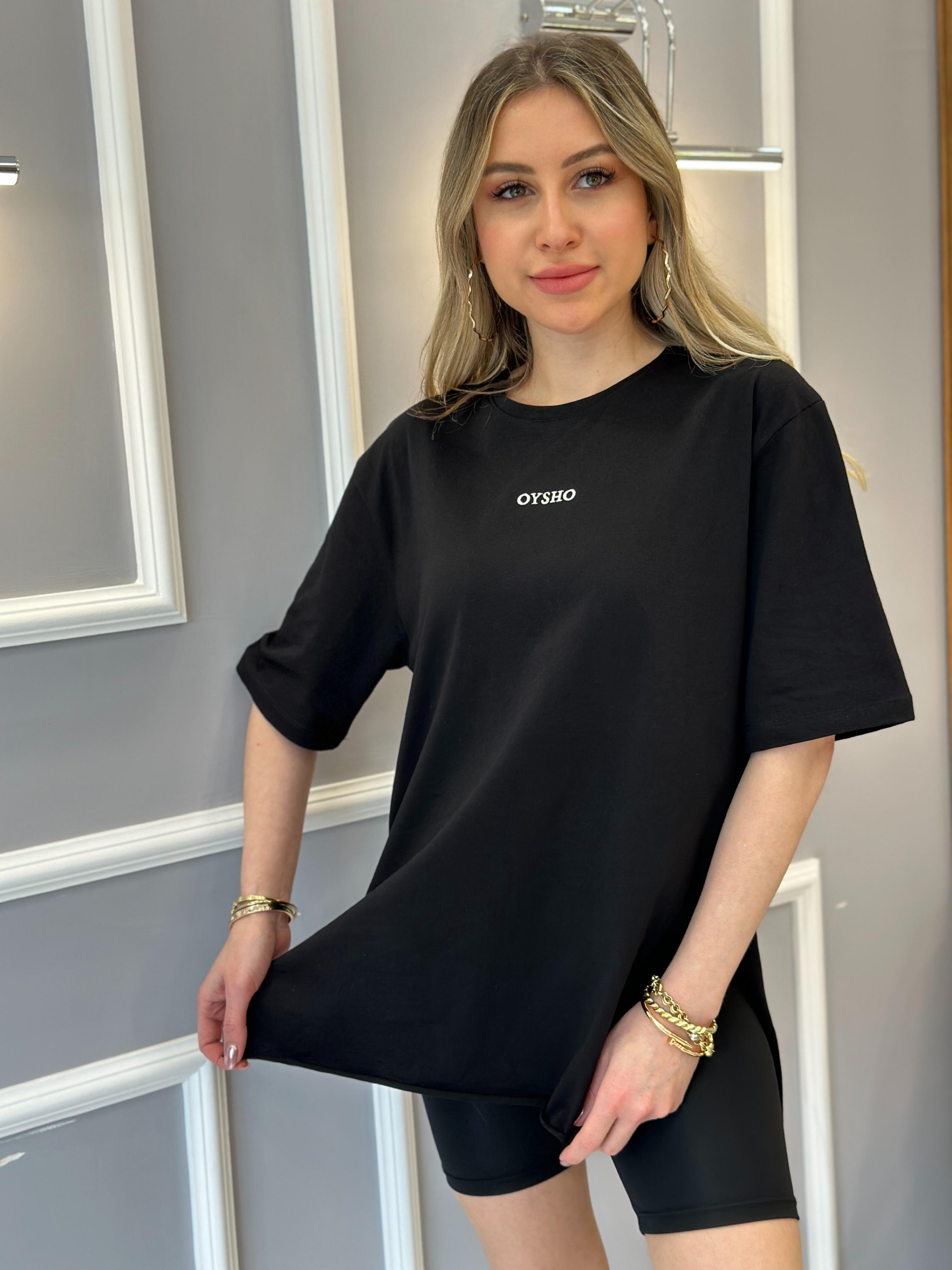 Oys T-shirt Oversize Yandan Yırtmaçlı Siyah