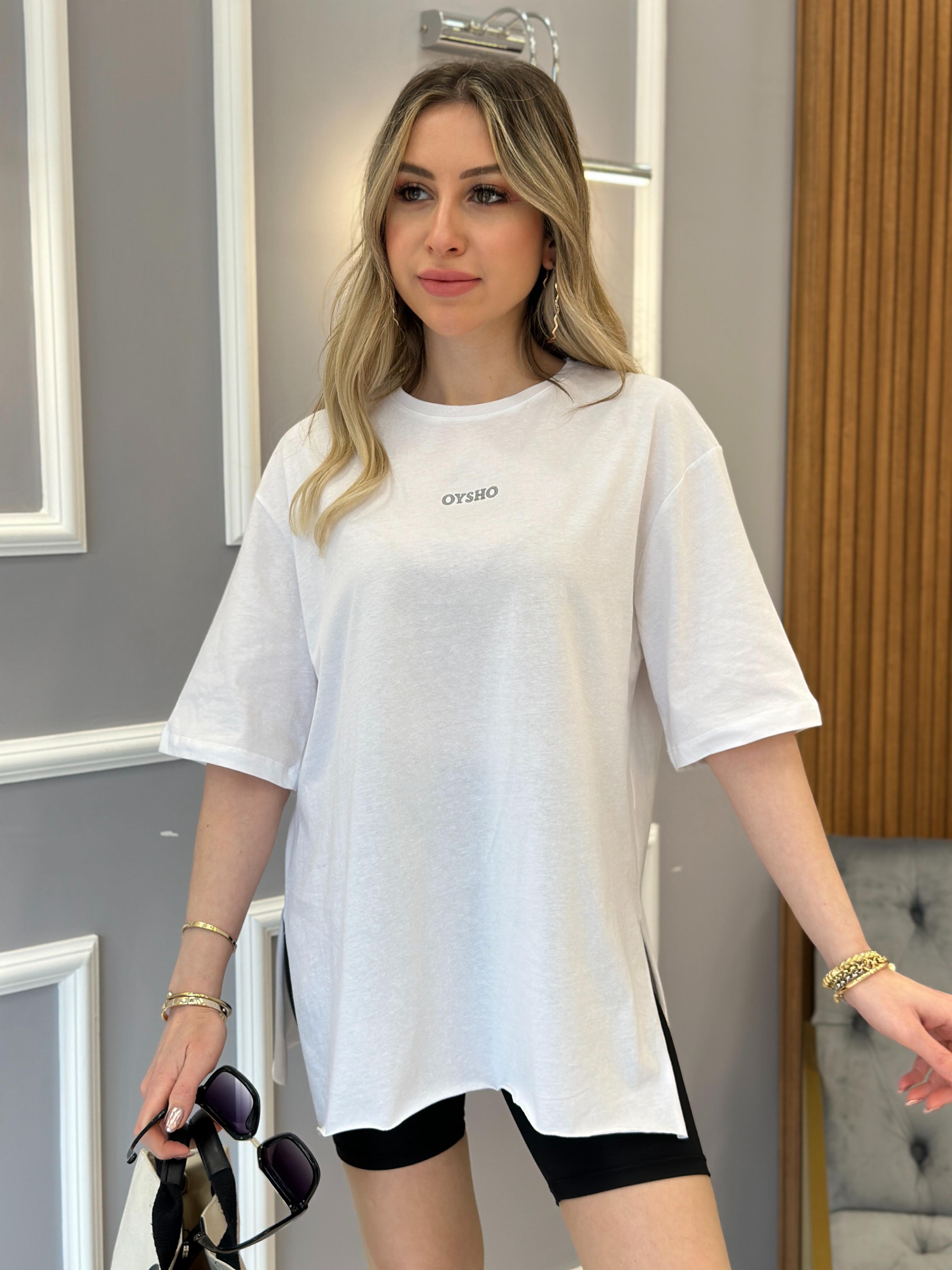 Oys T-shirt Oversize Yandan Yırtmaçlı Beyaz