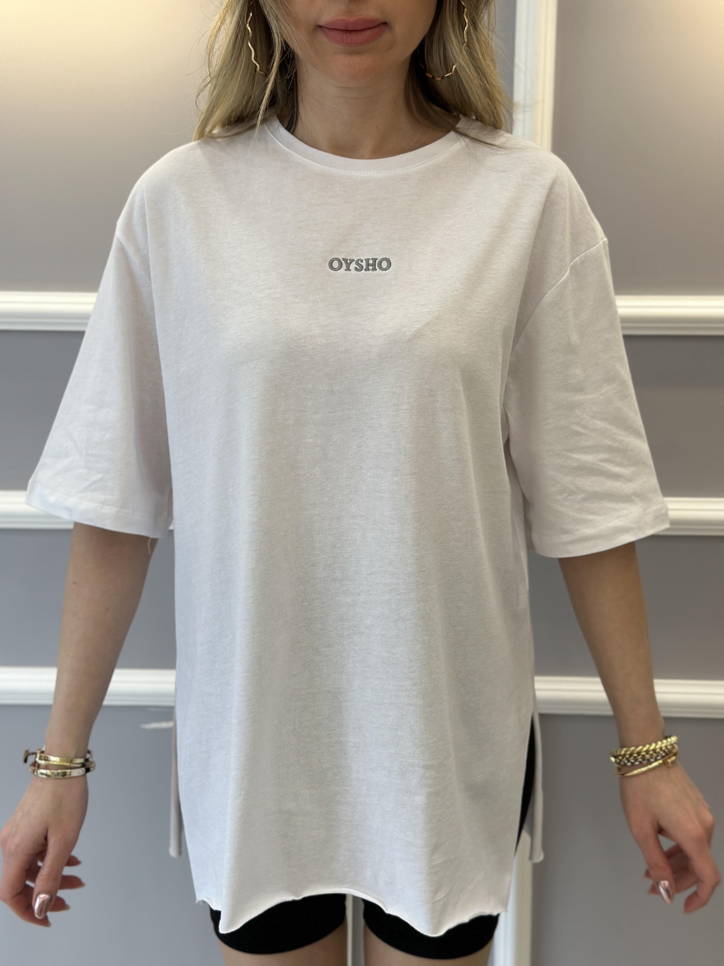 Oys T-shirt Oversize Yandan Yırtmaçlı Beyaz
