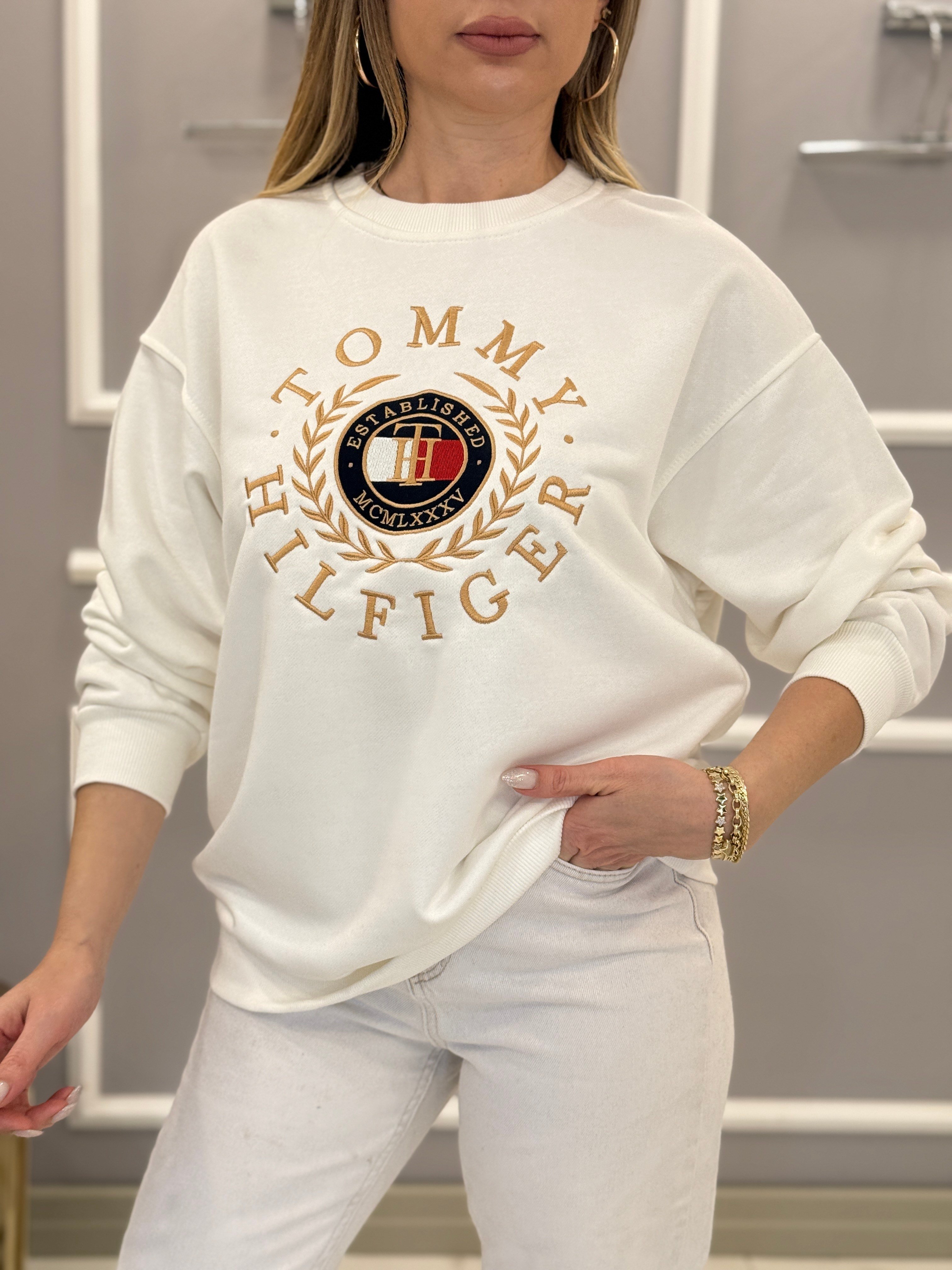 TH Premium Gold Nakışlı Sweatshirt Beyaz