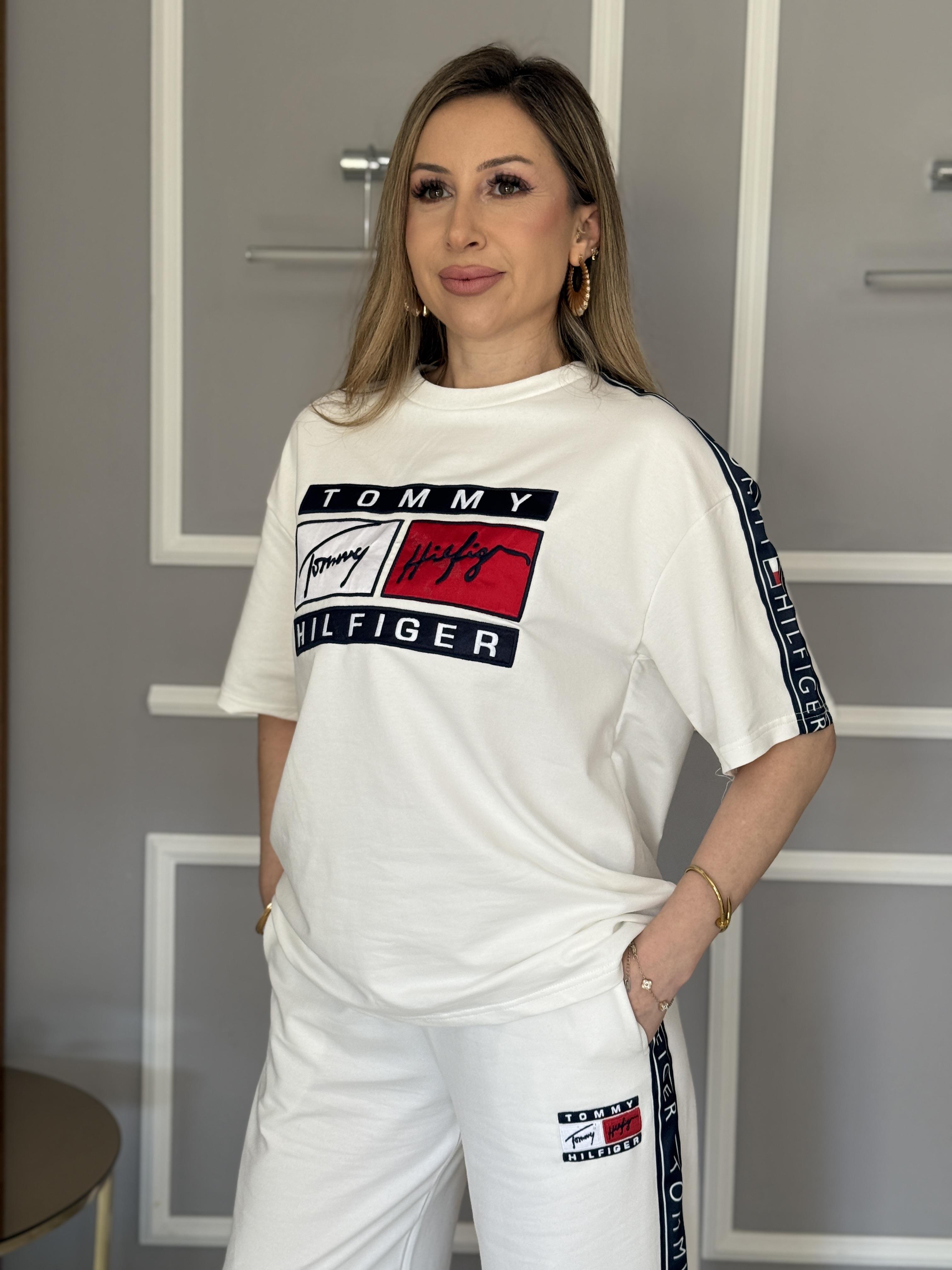 Th Premium Yan Şeritli Beyaz Takım 