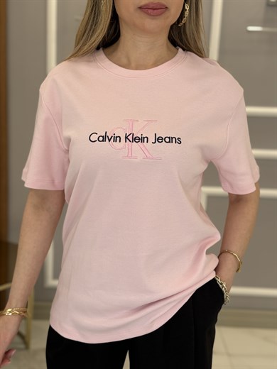 Cn Premium Nakış Yazılı Pembe Tişört 