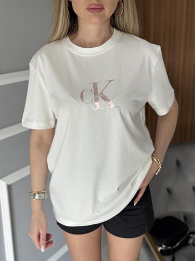 Cnk Pembe Yazılı Premium Tişört Beyaz