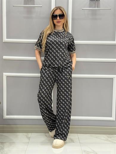 Gu Desenli Siyah Takım 