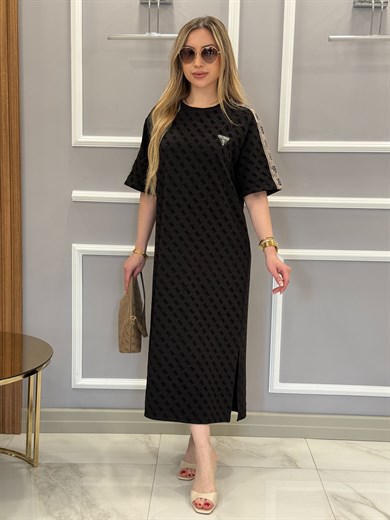 Gu Premium Kendinden Desenli Kol Detaylı Boyu 120cm Siyah Elbise