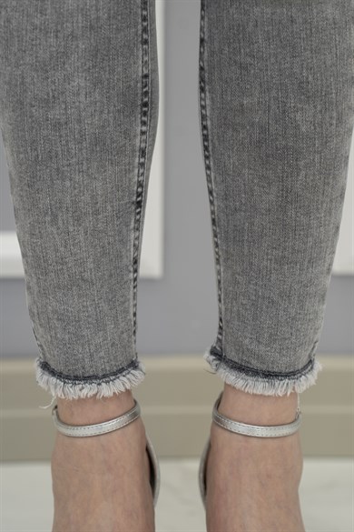 Kota Skinny Jean Gri