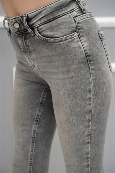 Kota Skinny Jean Gri