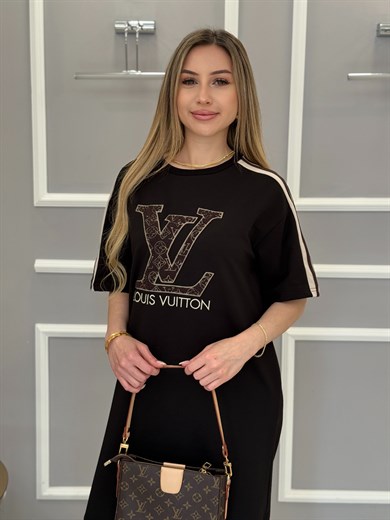 LN Premium Yazı Detaylı Boyu 116cm Yandan Tek Yırtmaçlı Elbise Siyah