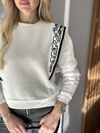 Sweatshirt Kolu Nakış Detaylı Ekru
