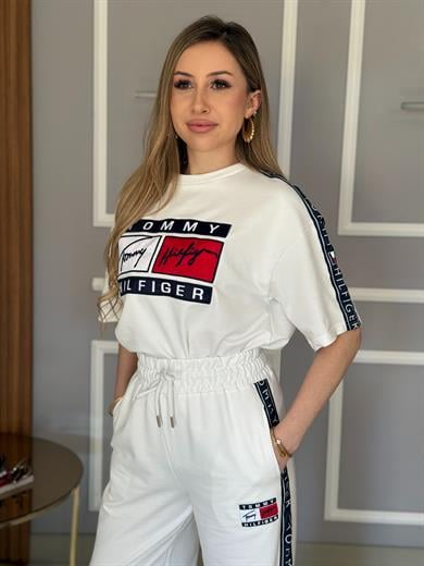 Th Premium Yan Şeritli Beyaz Takım 