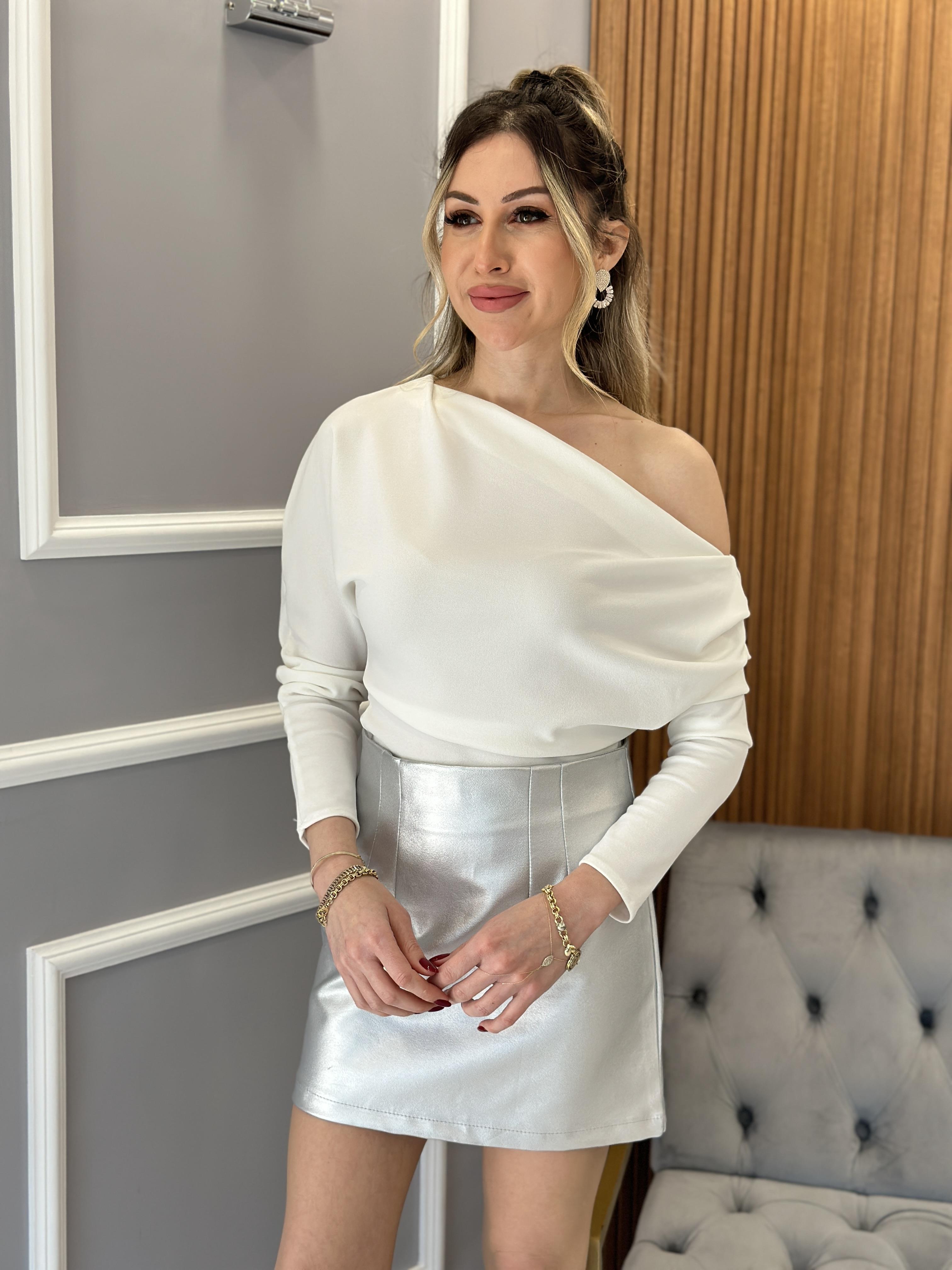 Bluz Omuz Detaylı Beyaz