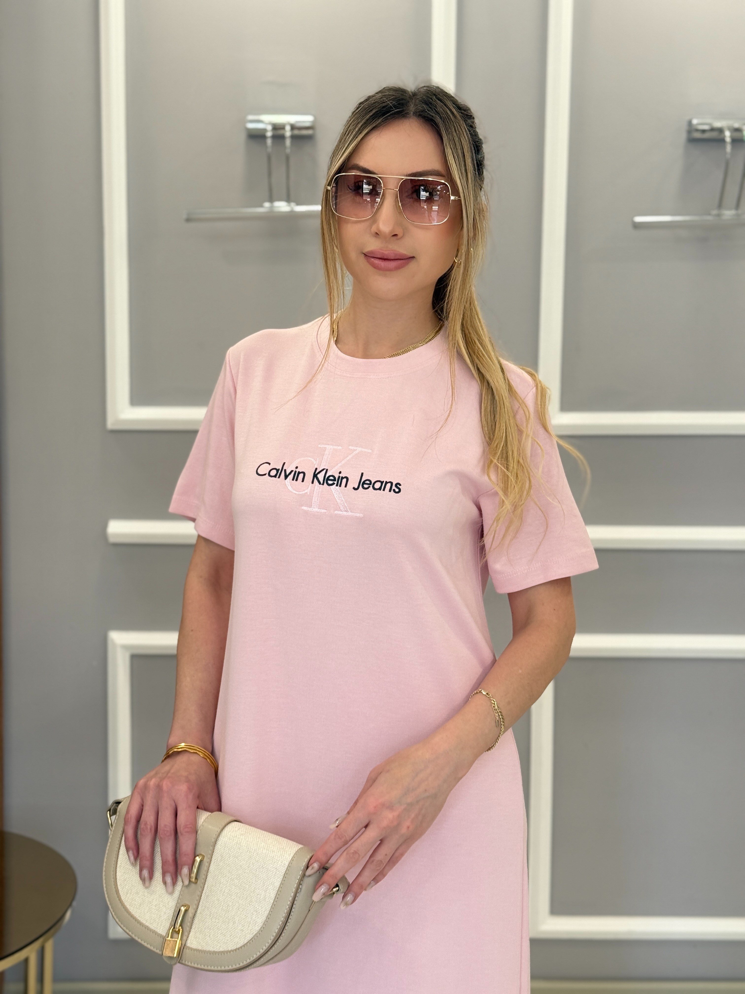 CN Premium Modal Kumaş Nakış Yazılı İki Yırtmaçlı Boyu 120 cm Pembe Elbise 