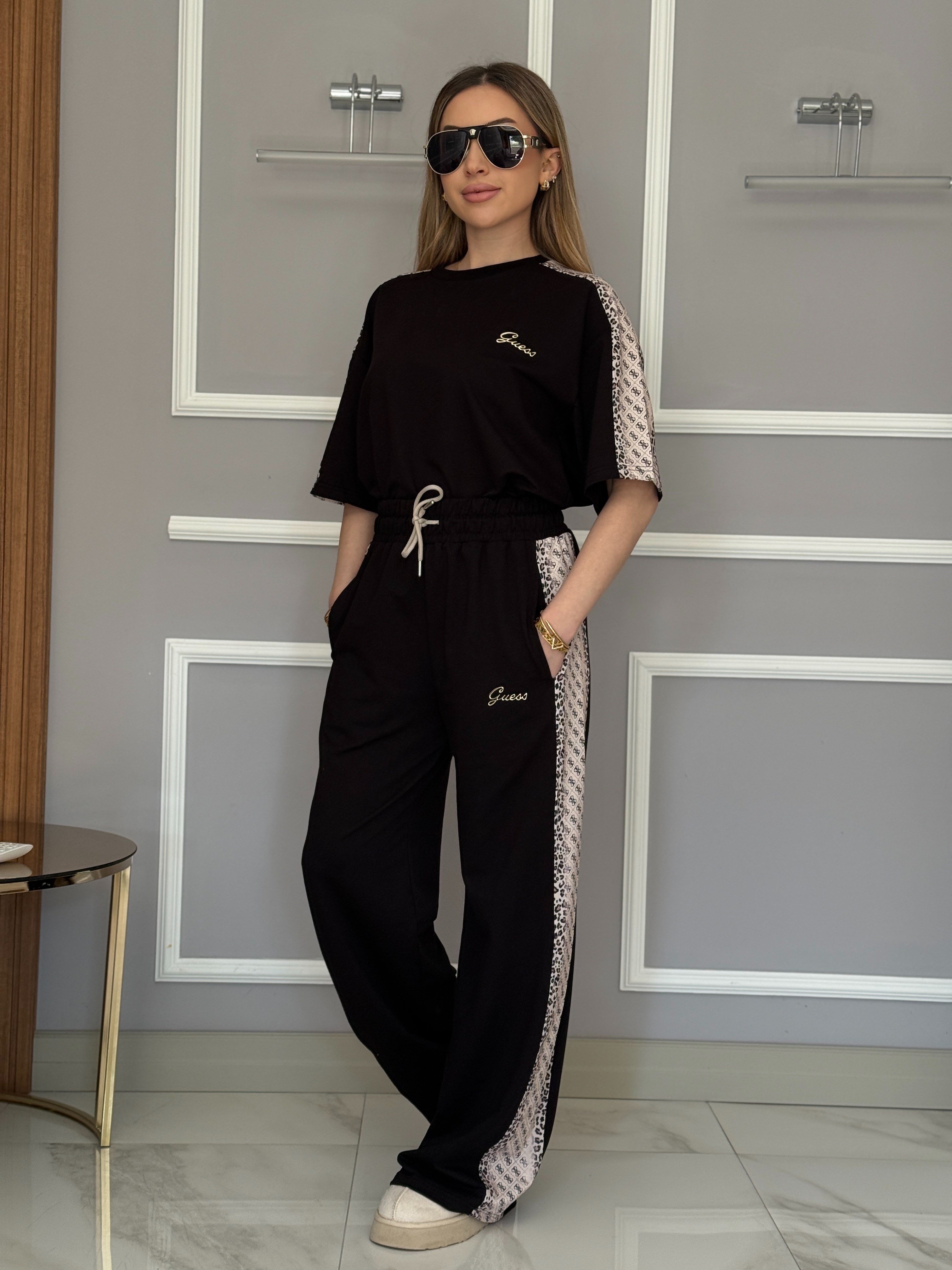 Gu Premium Yan Desen Geçişli Siyah Takım 