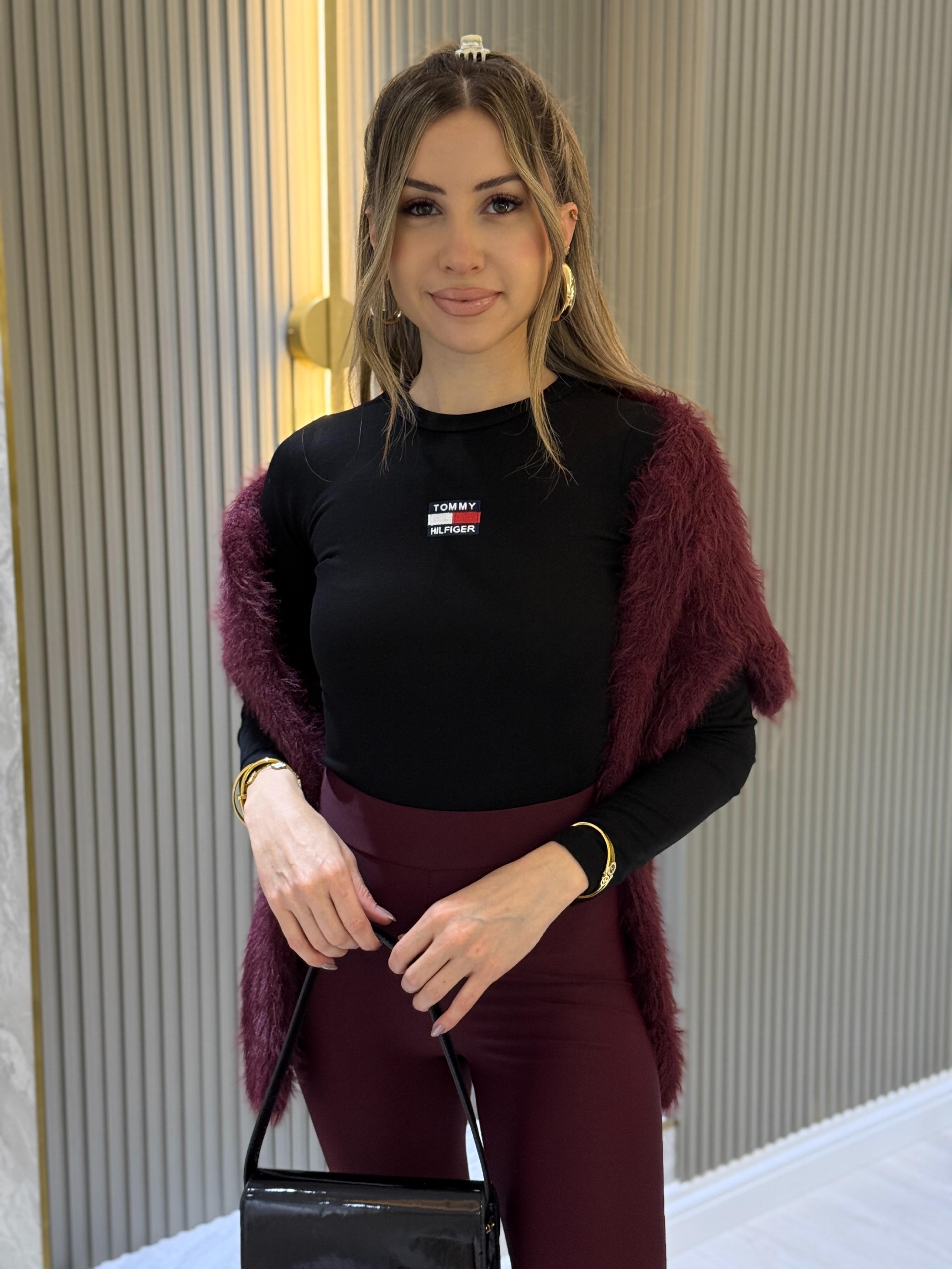 Th Likralı Siyah Bluz
