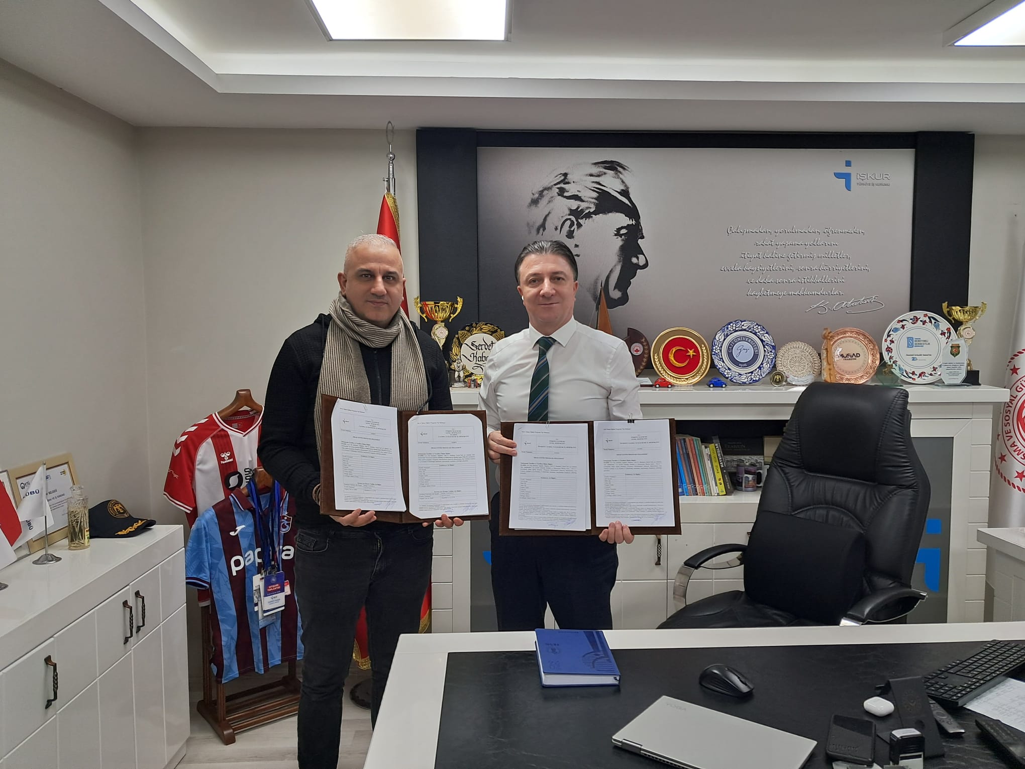 Gündoğdu Mobilya’da Kadın İstihdamına Destek: İEP İşbaşı Eğitim Programı ile Kadınlar Üretime Katılıyor