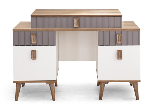 Doru Aynalı Makyaj Masası