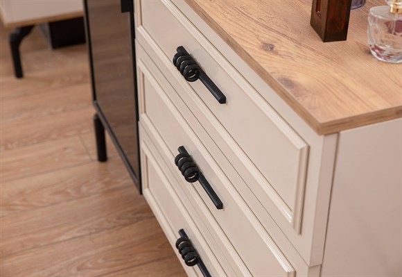 Evona Makyaj Masası