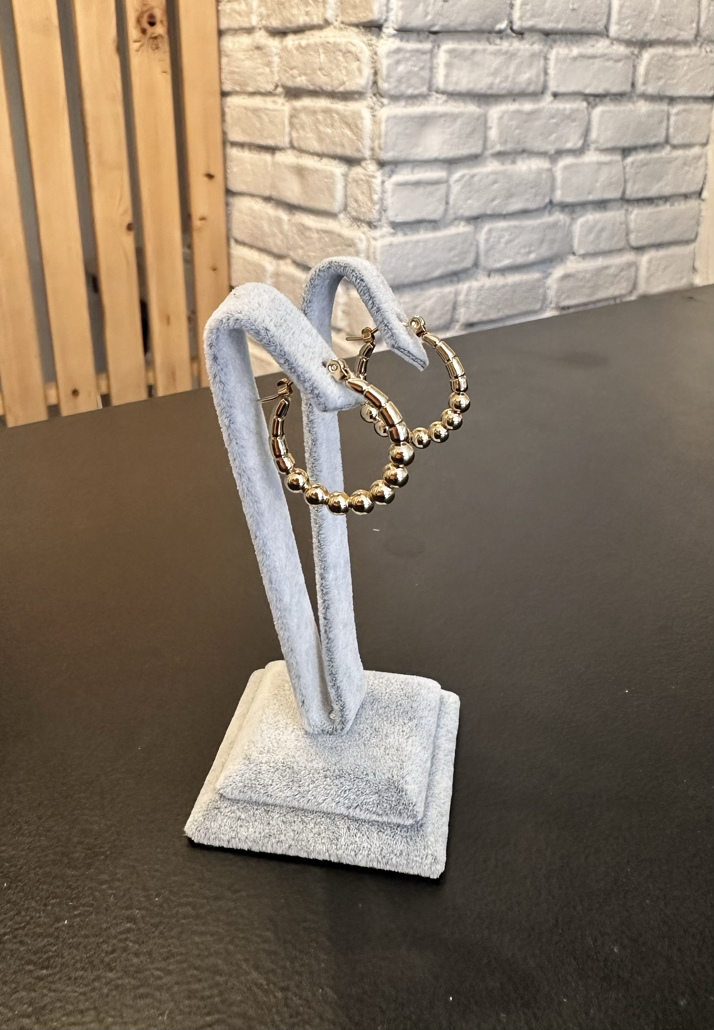  Gold Renk Detaylı Halka Küpe