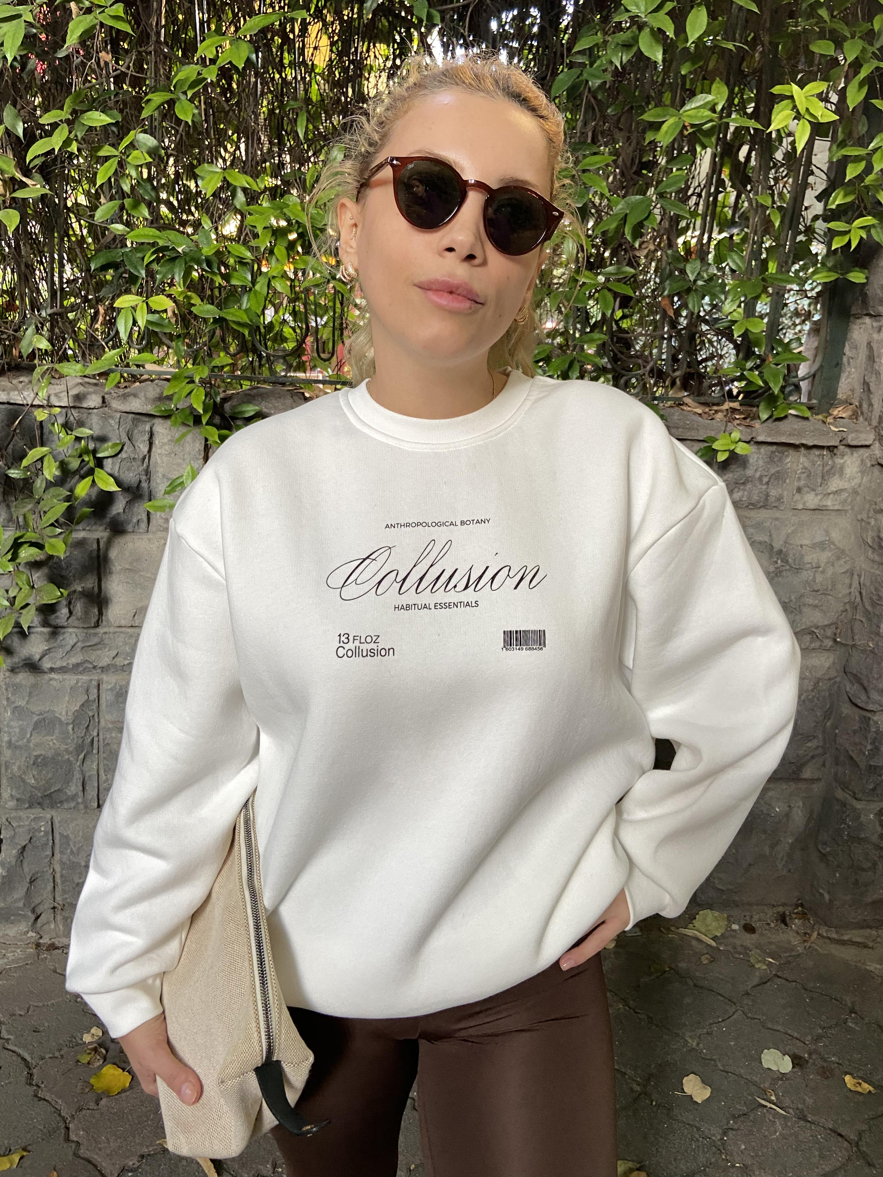 Ekru Renk Collusion Baskılı Sweatshirt