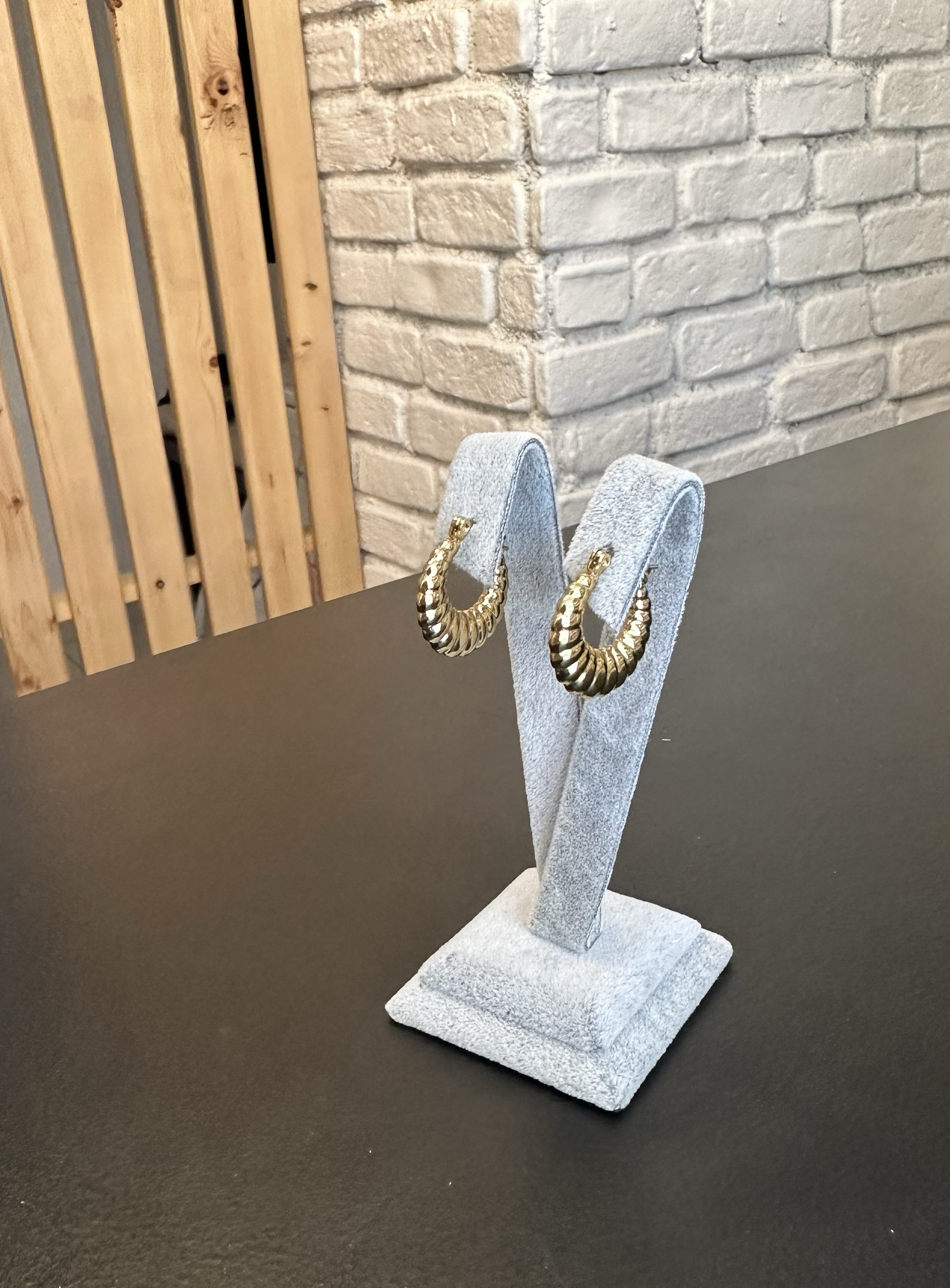 Gold Renk Oval Halka Küpe