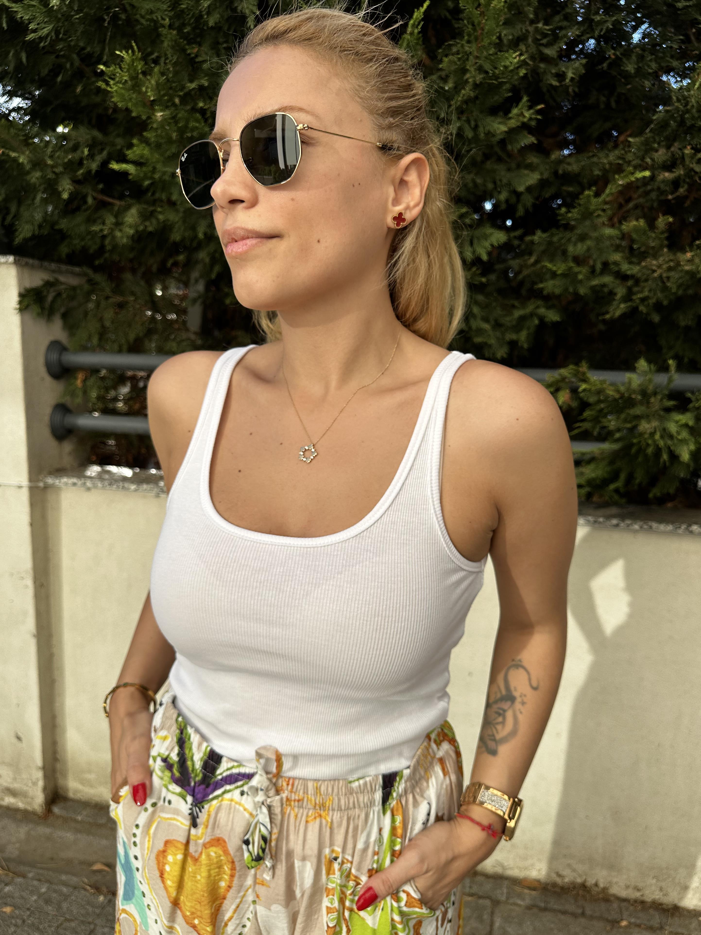 Beyaz İnce Askılı Fitilli Atlet