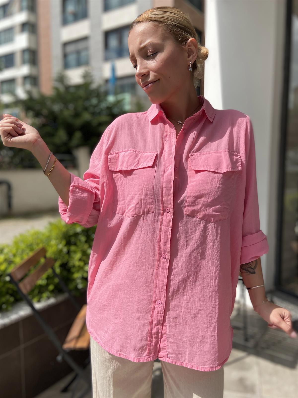 Pembe Cep Detaylı Pamuk Gömlek